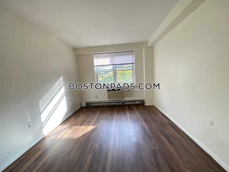 Freeman St., Brookline