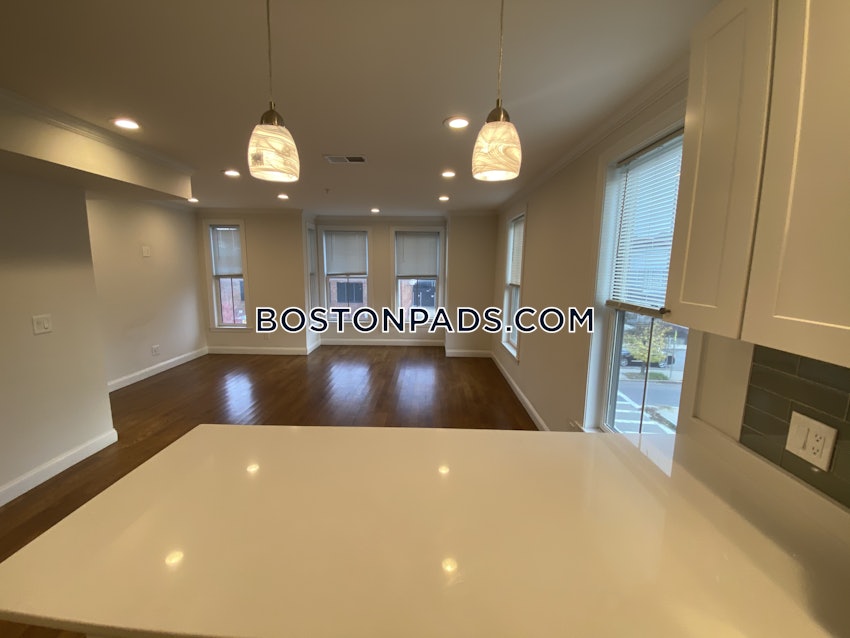 BOSTON - ROXBURY - 5 Beds, 1.5 Baths - Image 15