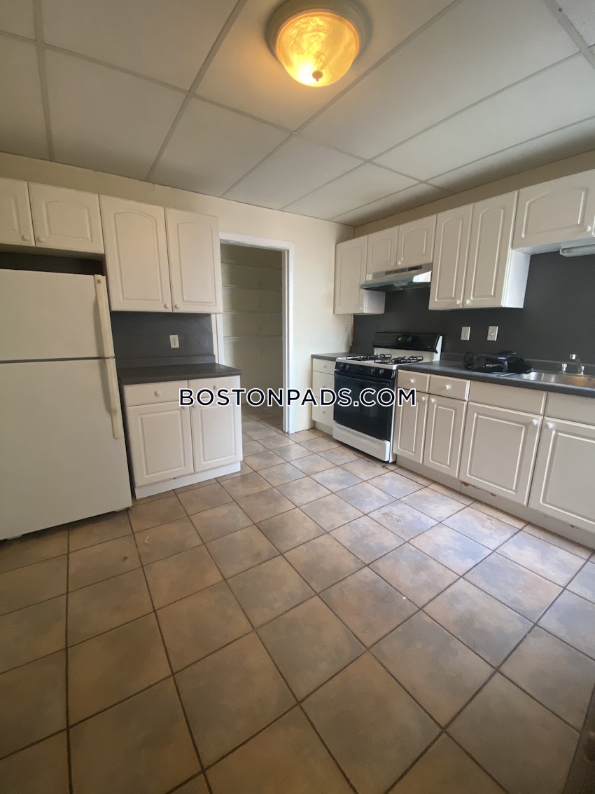 BOSTON - ALLSTON - 3 Beds, 1 Bath - Image 1