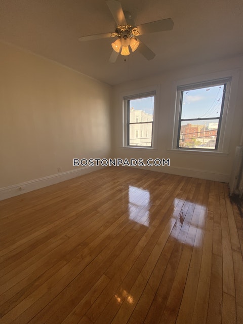 Cambridge St Boston photo 32