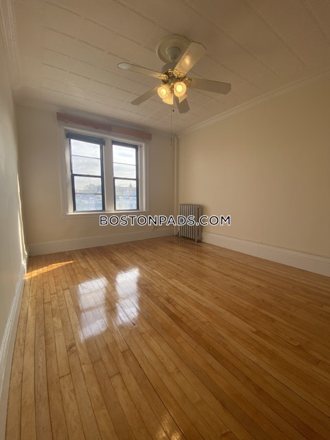 Cambridge St Boston photo 30