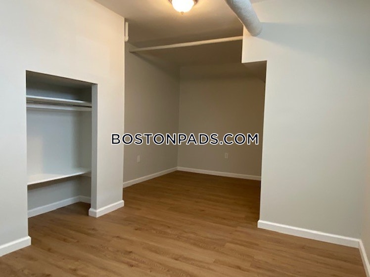 Farrington Ave., Boston