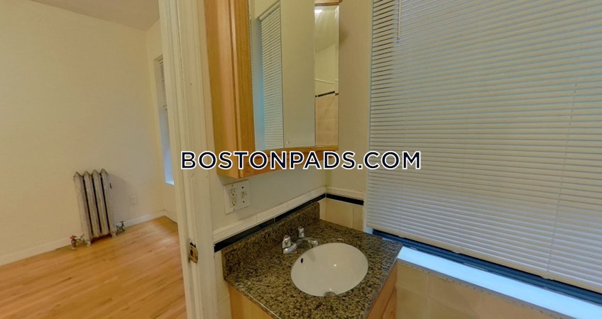 Boston - $3,400+ /month