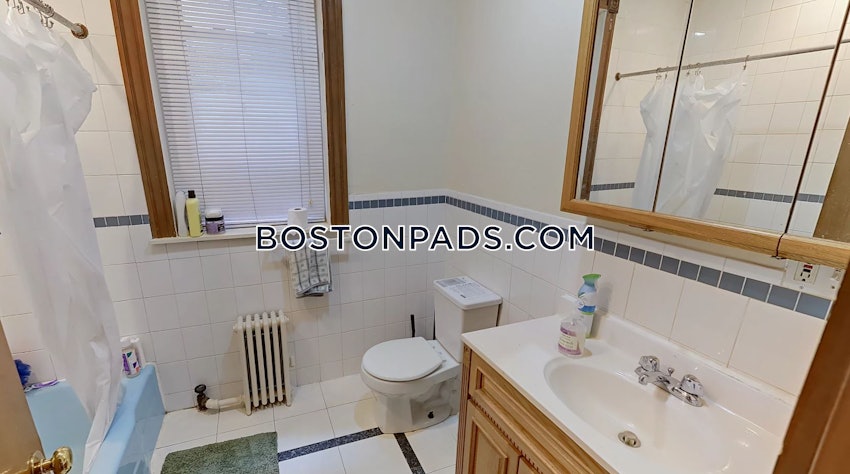 BROOKLINE- BOSTON UNIVERSITY - 3 Beds, 2 Baths - Image 6