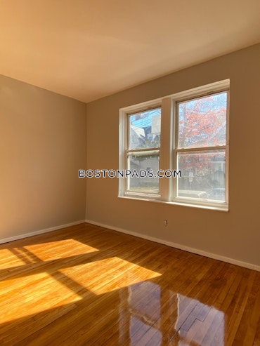 Boston - 4 Beds, 2 Baths