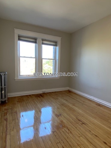 Boston - 3 Beds, 1 Baths