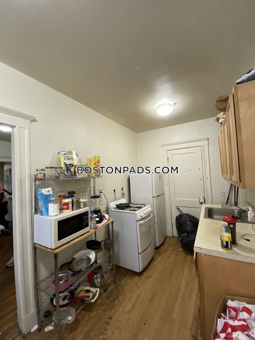 BOSTON - FENWAY/KENMORE - 1 Bed, 1 Bath - Image 3