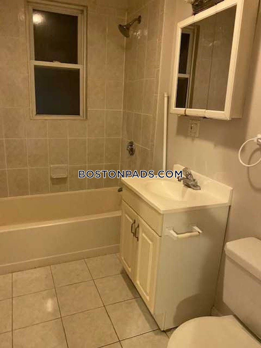 BOSTON - DORCHESTER - SAVIN HILL - 4 Beds, 1 Bath - Image 30