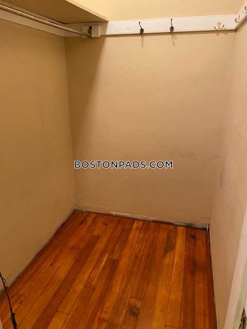 BOSTON - DORCHESTER - SAVIN HILL - 4 Beds, 1 Bath - Image 25