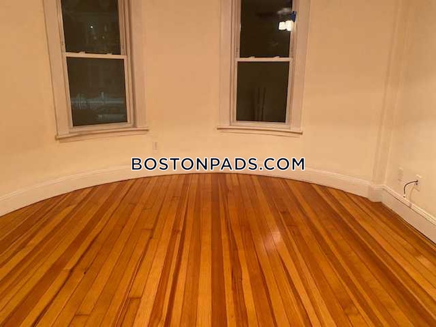 BOSTON - DORCHESTER - SAVIN HILL - 4 Beds, 1 Bath - Image 27