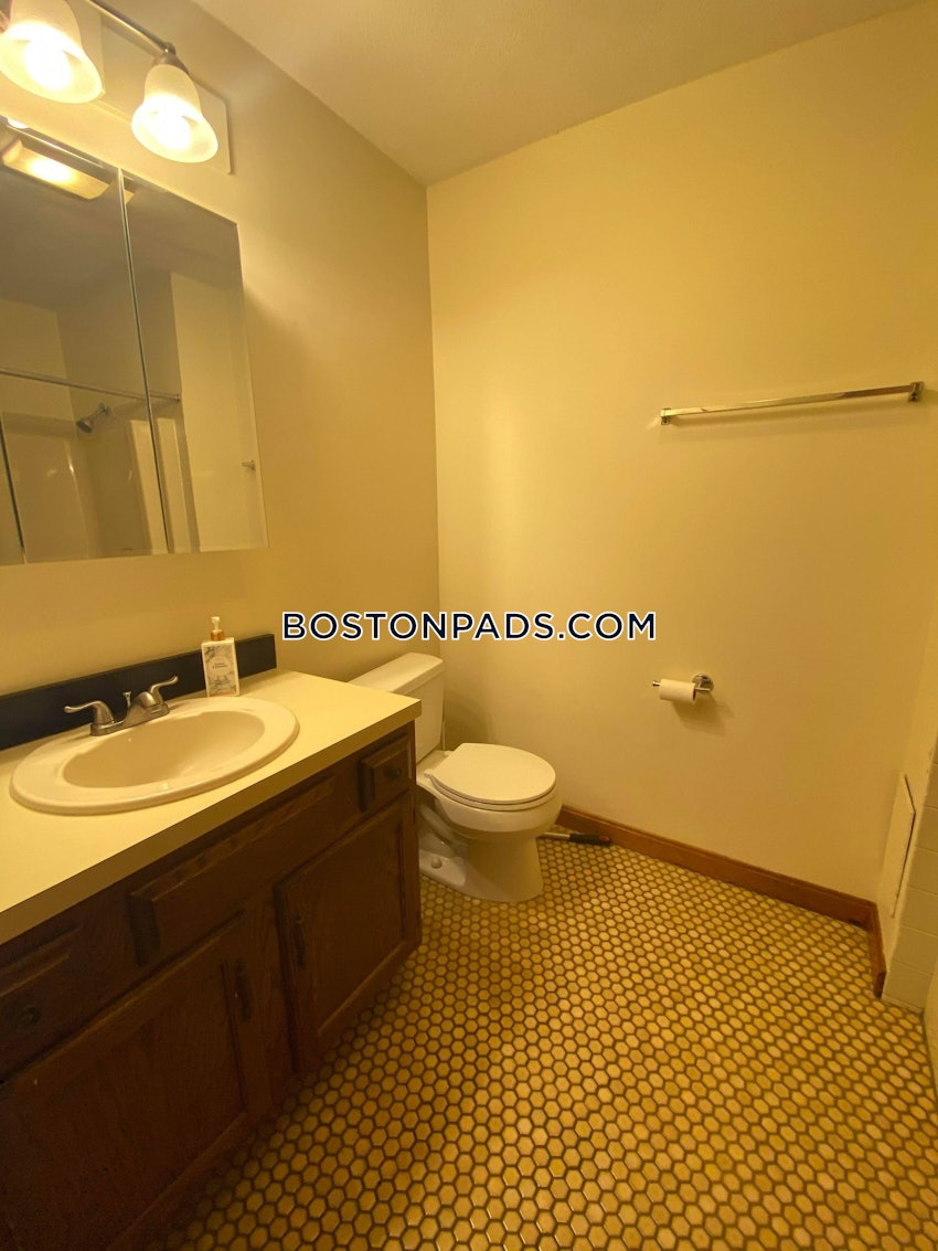 SOMERVILLE- WEST SOMERVILLE/ TEELE SQUARE - 2 Beds, 1 Bath - Image 10