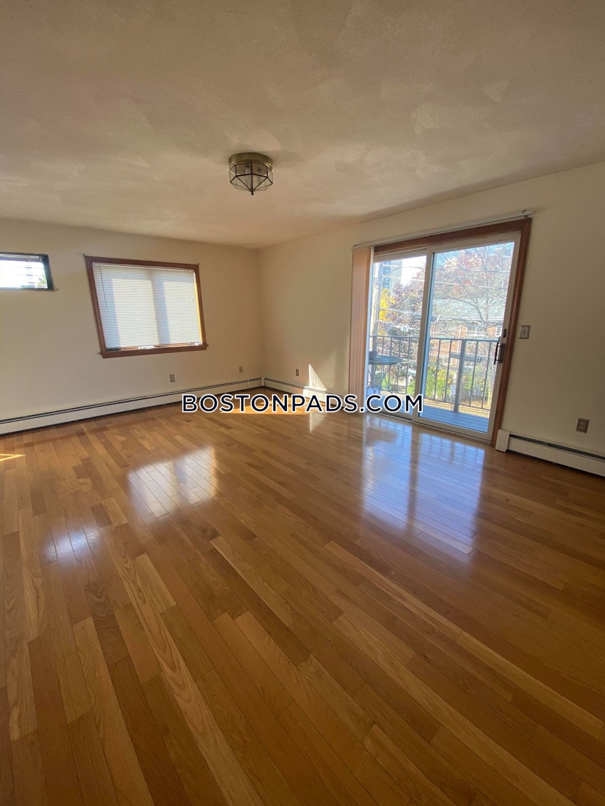 SOMERVILLE- WEST SOMERVILLE/ TEELE SQUARE - 2 Beds, 1 Bath - Image 6