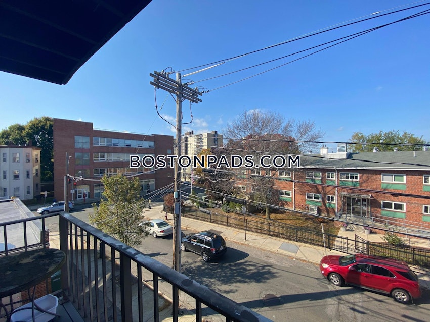 SOMERVILLE- WEST SOMERVILLE/ TEELE SQUARE - 2 Beds, 1 Bath - Image 9