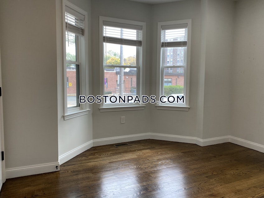 Boston - $3,495+ /month