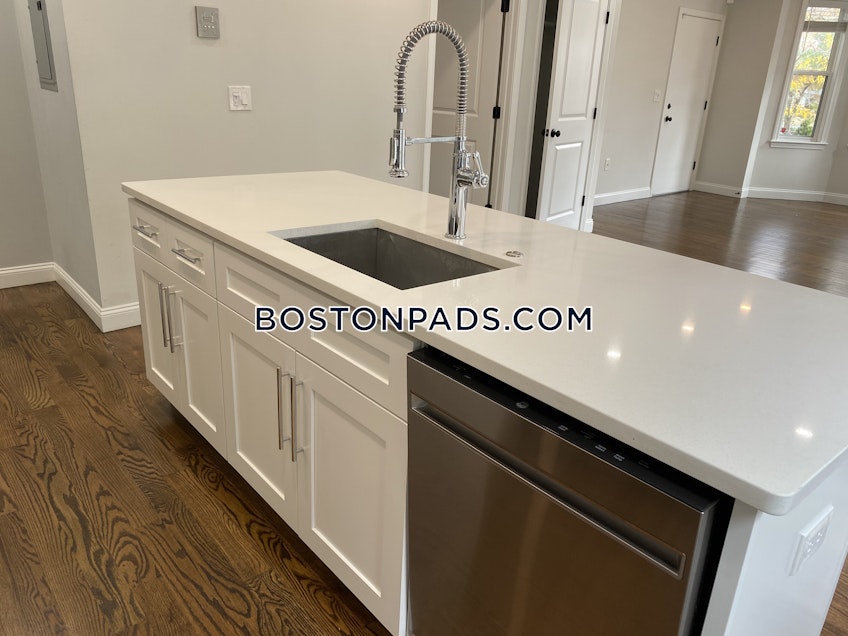 Boston - $3,495+ /month