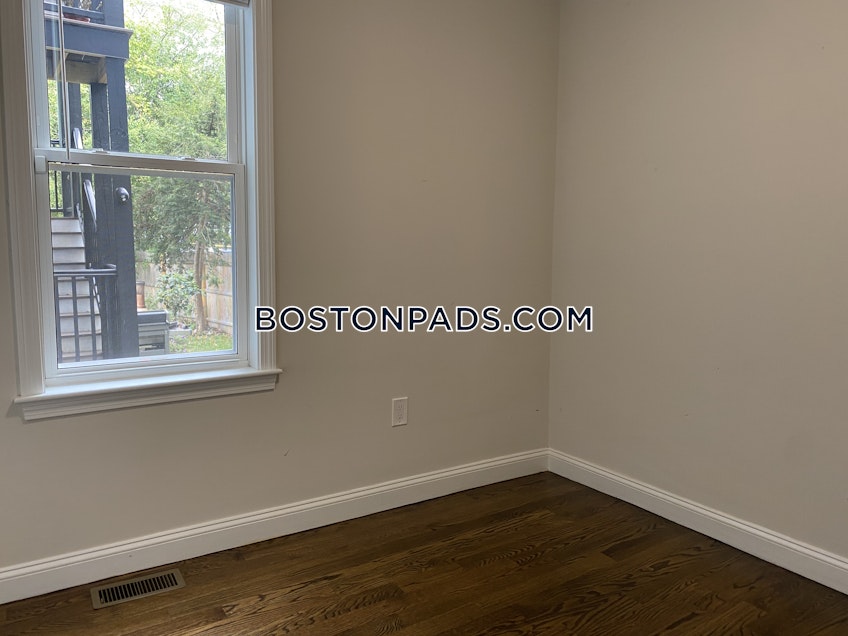 Boston - $3,495+ /month