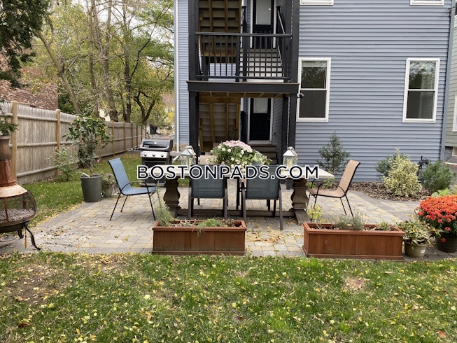 Boston - $3,495+ /mo