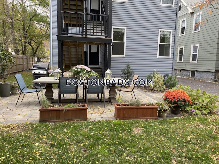 Boston - $3,495+ /month