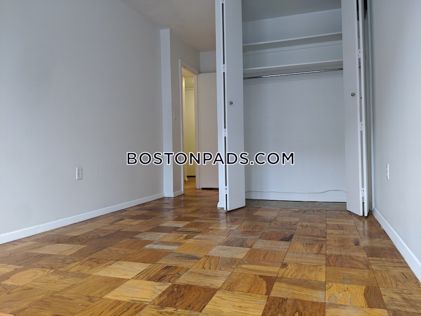 CAMBRIDGE - PORTER SQUARE - 2 Beds, 1 Bath - Image 3