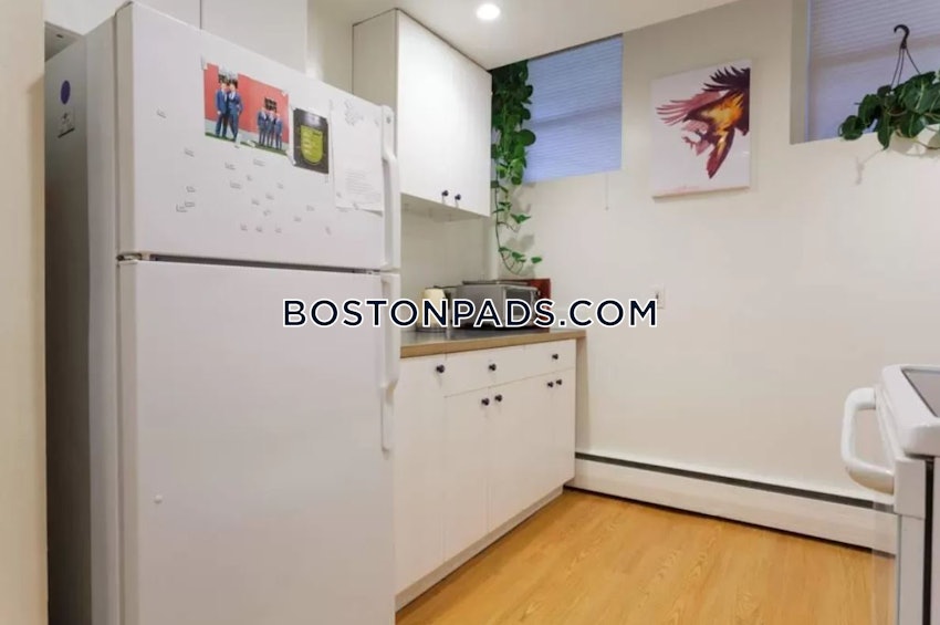 BROOKLINE- COOLIDGE CORNER - 2 Beds, 1 Bath - Image 8