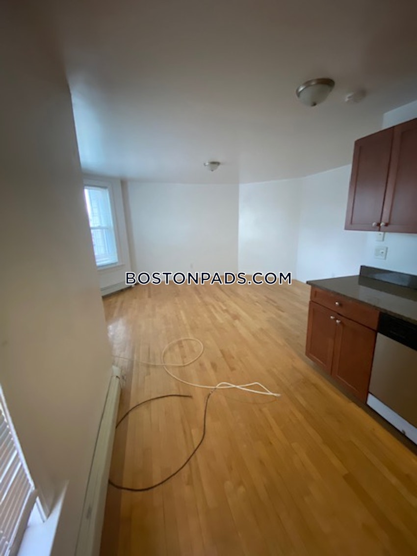 BOSTON - DORCHESTER - UPHAMS CORNER - 2 Beds, 1 Bath - Image 12