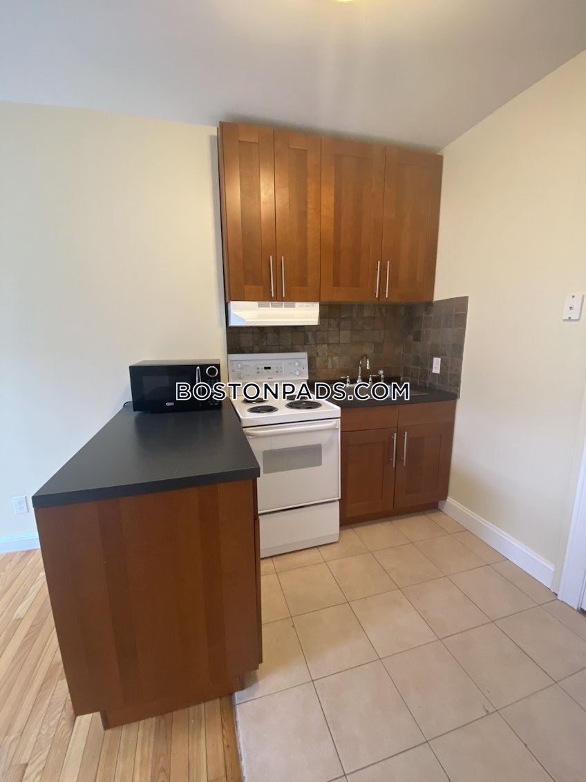 Boston - $2,750+ /month