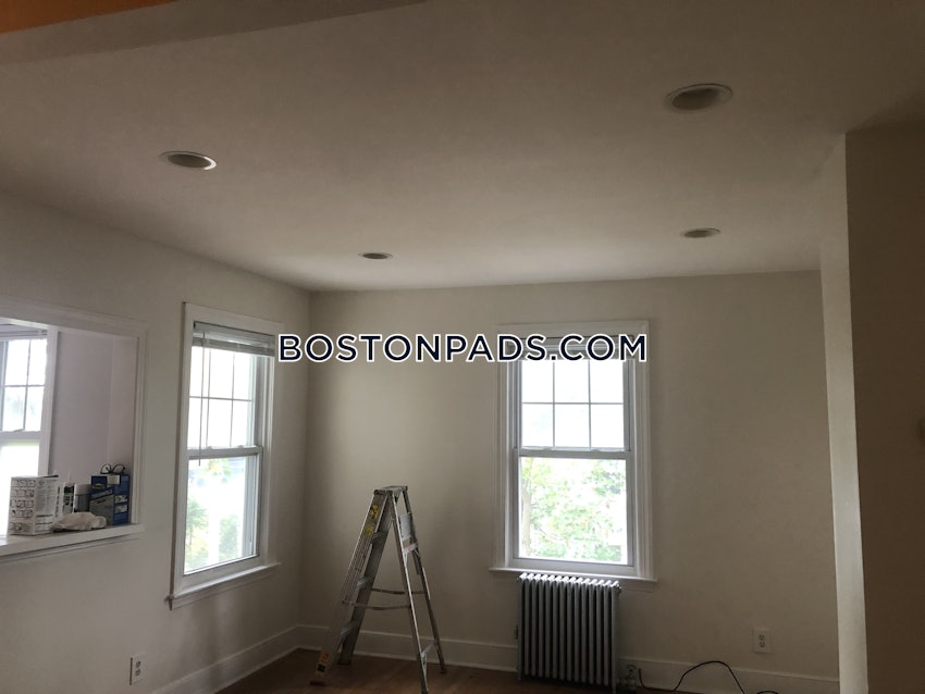 BOSTON - BRIGHTON - NORTH BRIGHTON - 3 Beds, 1 Bath - Image 3