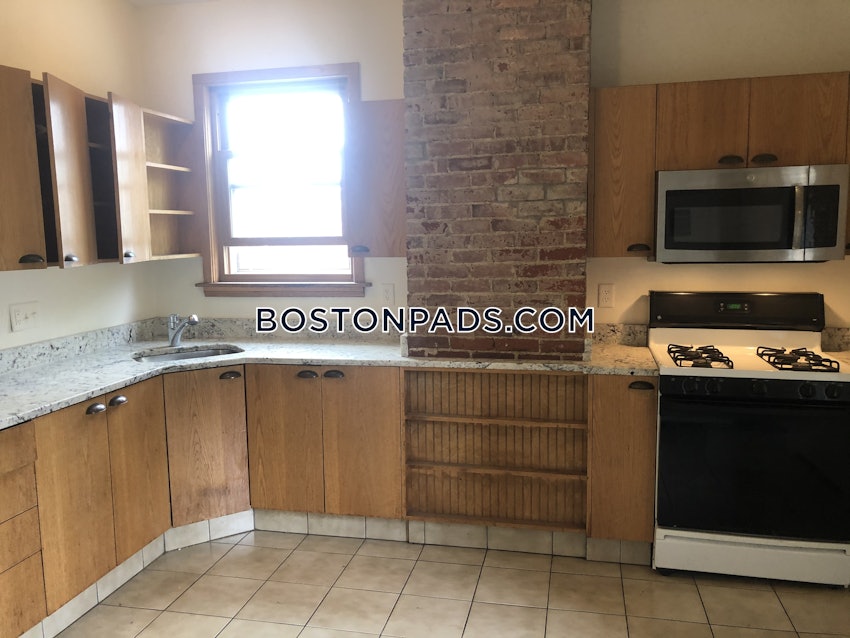 BOSTON - LOWER ALLSTON - 3 Beds, 2 Baths - Image 8