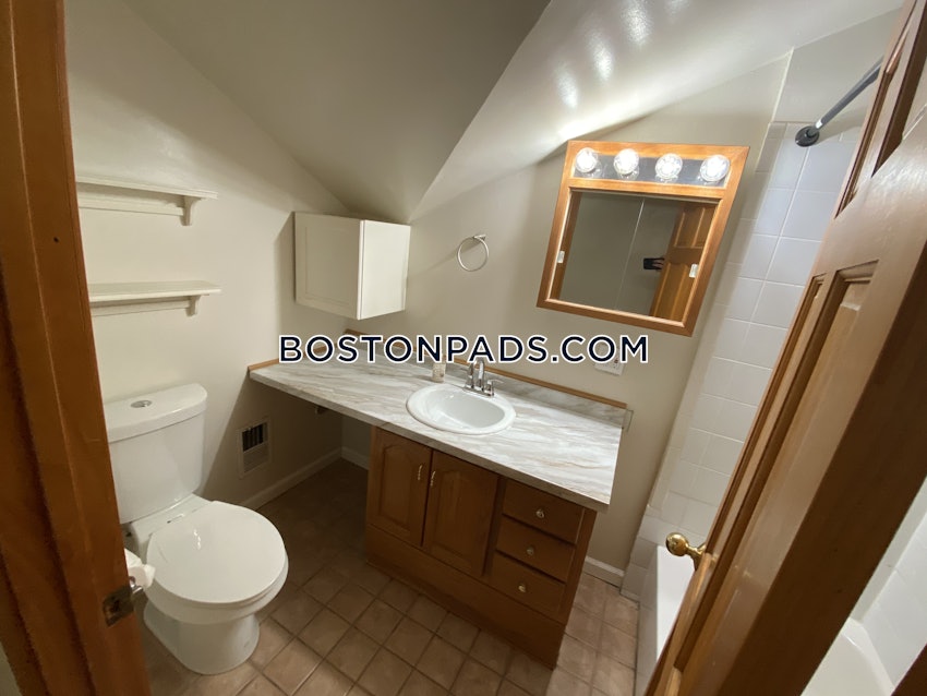 BOSTON - FORT HILL - 3 Beds, 1.5 Baths - Image 22