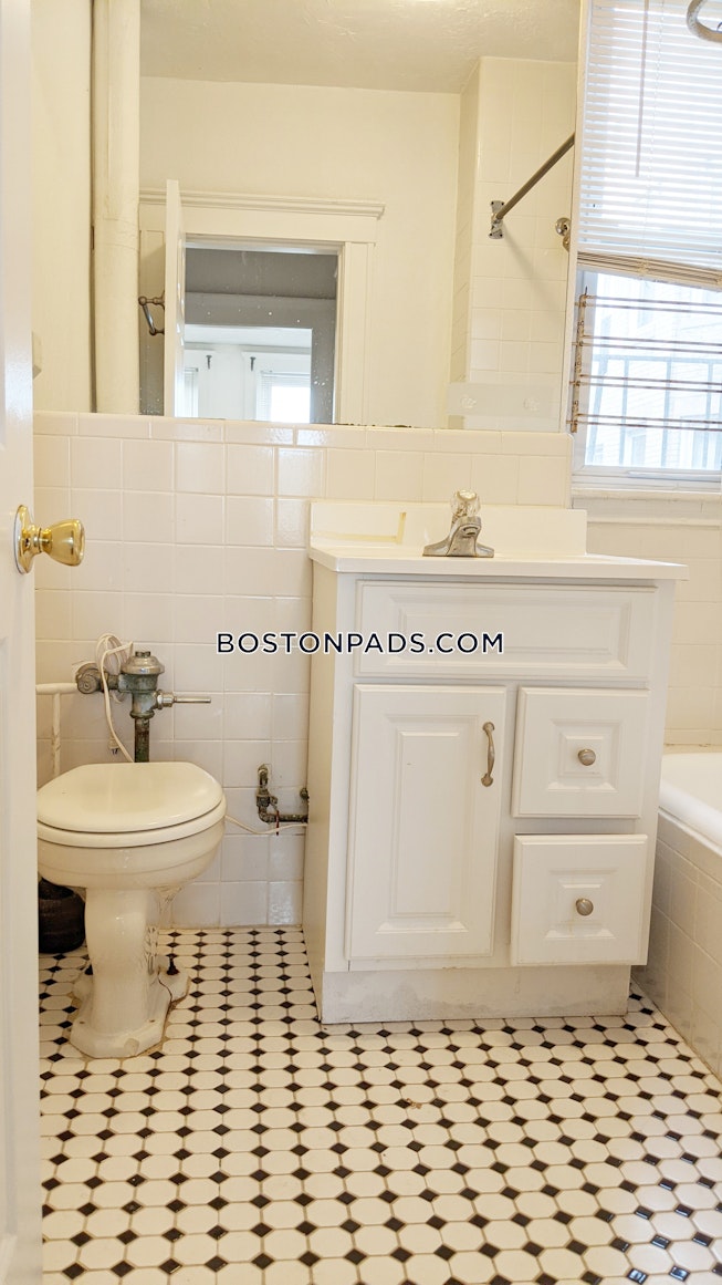 Boston - $3,850+ /mo
