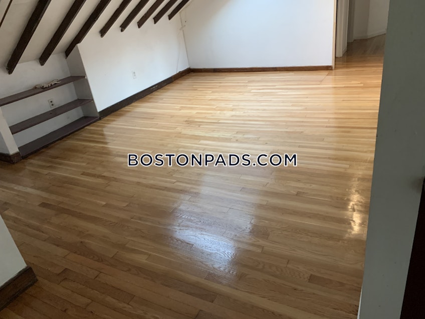 Boston - $4,500+ /month