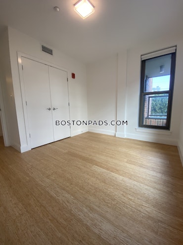 Boston - 2 Beds, 2 Baths