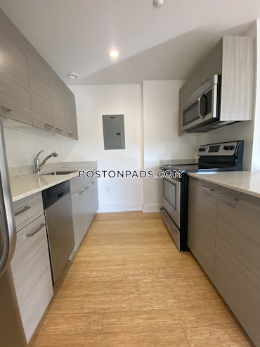 Boston - 2 Beds, 2 Baths