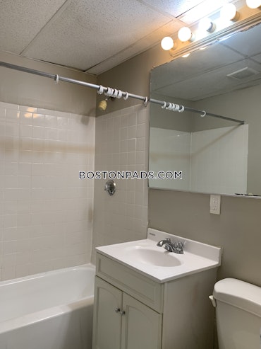 Boston - 2 Beds, 1 Baths