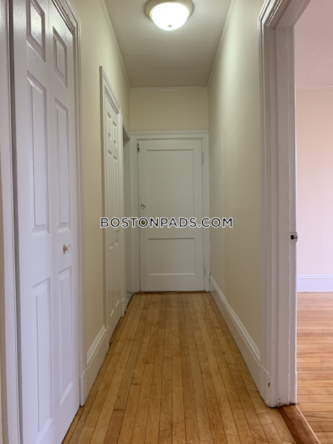 Cambridge St Boston photo 21