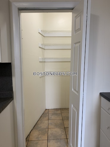 Boston - 3 Beds, 1 Baths