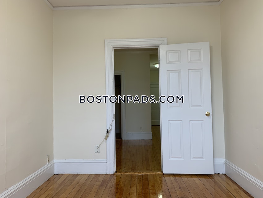 BOSTON - ALLSTON - 3 Beds, 1 Bath - Image 20