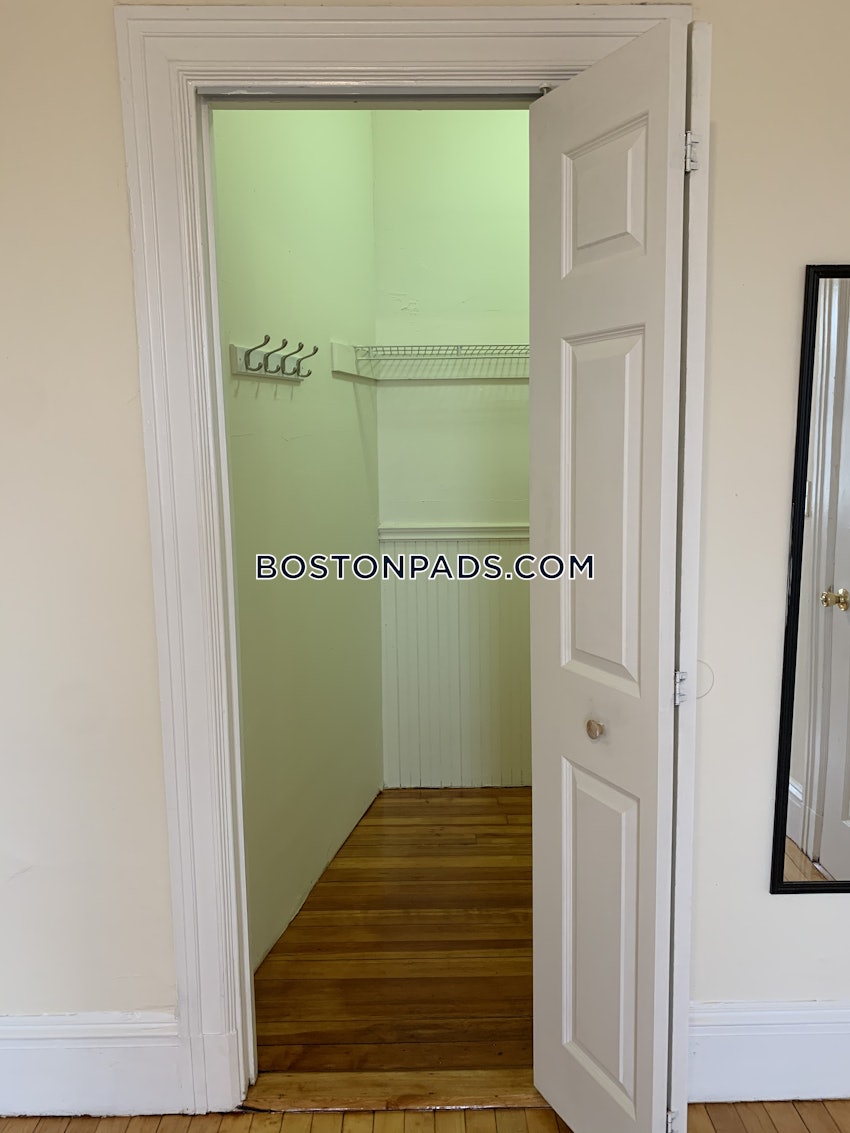 BOSTON - ALLSTON - 3 Beds, 1 Bath - Image 25