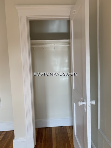 Boston - 2 Beds, 1 Baths