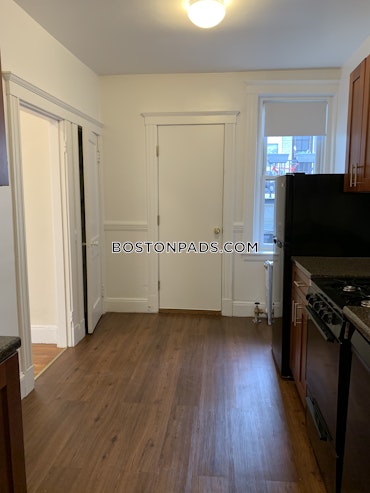 Boston - 2 Beds, 1 Baths