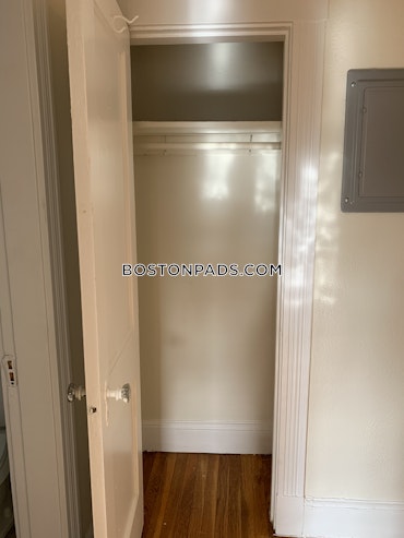 Boston - 2 Beds, 1 Baths