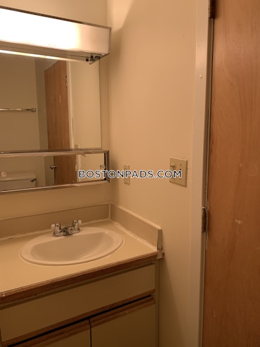 Boston - 2 Beds, 2 Baths