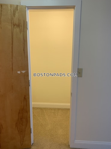 Boston - 2 Beds, 2 Baths