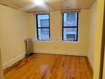 Boston - 2 Beds, 1 Baths