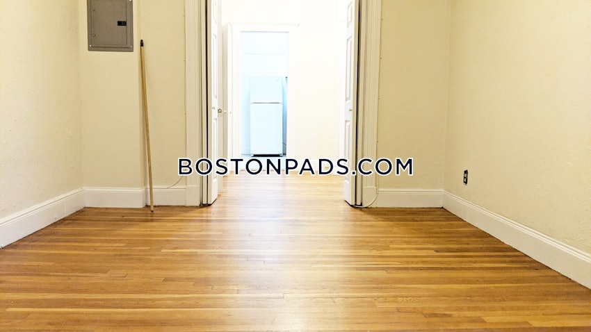 BOSTON - BRIGHTON - CLEVELAND CIRCLE - 1 Bed, 1 Bath - Image 6