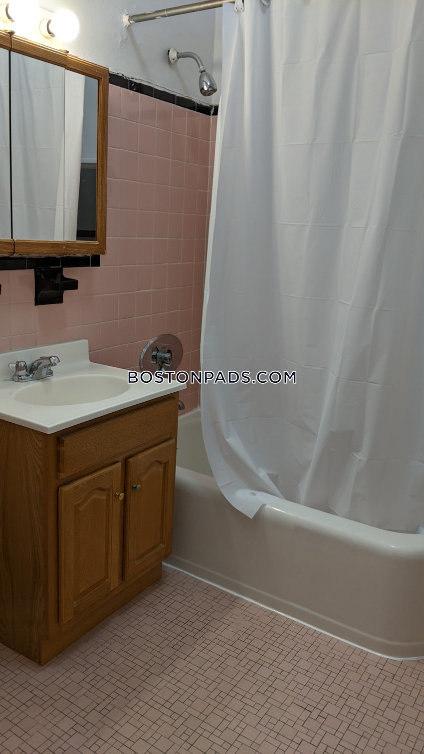 BROOKLINE- WASHINGTON SQUARE - 2 Beds, 1 Bath - Image 41