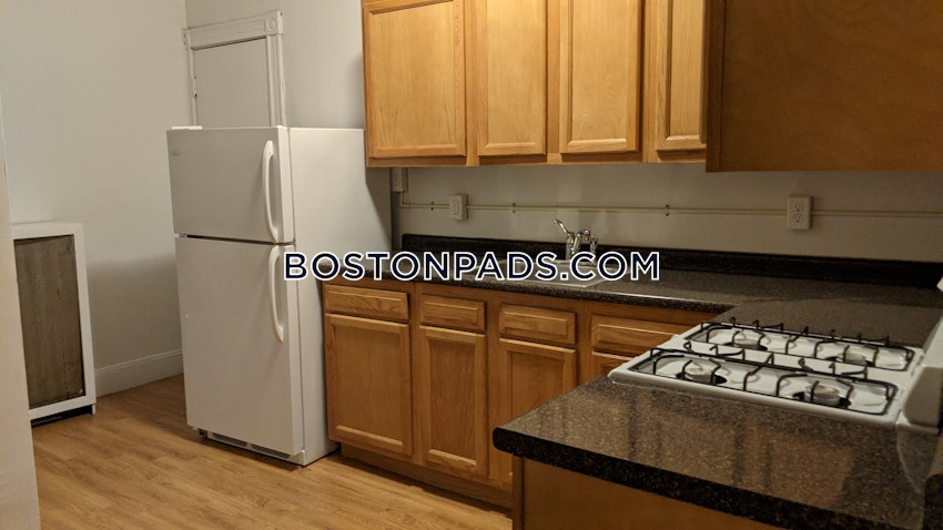 BROOKLINE - CLEVELAND CIRCLE - 2 Beds, 1 Bath - Image 1