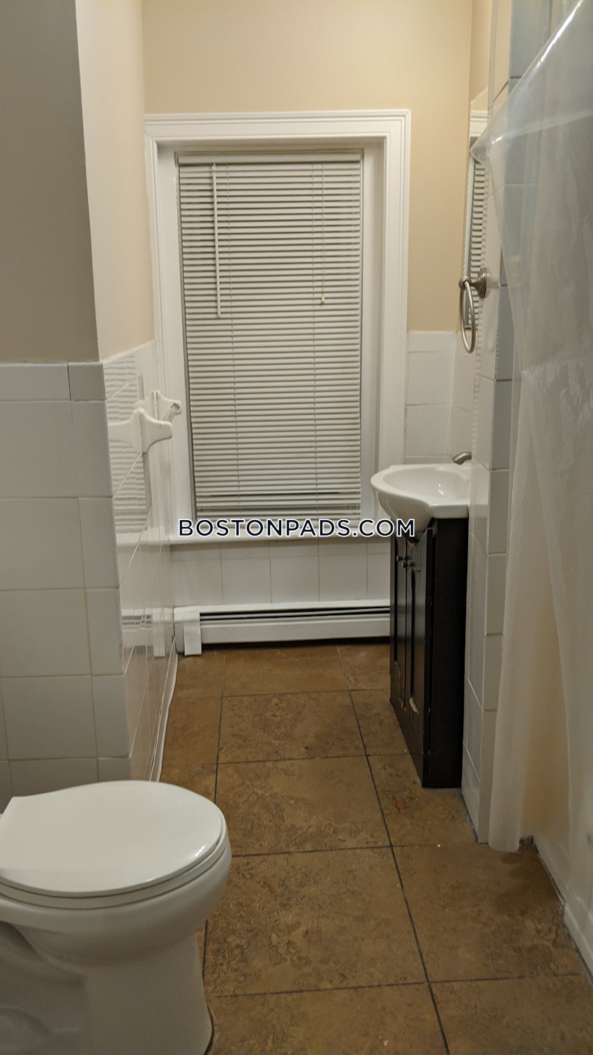 BOSTON - FORT HILL - 3 Beds, 1 Bath - Image 32