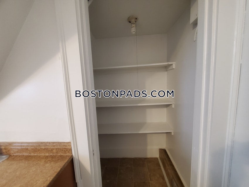 BOSTON - DORCHESTER - UPHAMS CORNER - 1 Bed, 1 Bath - Image 9