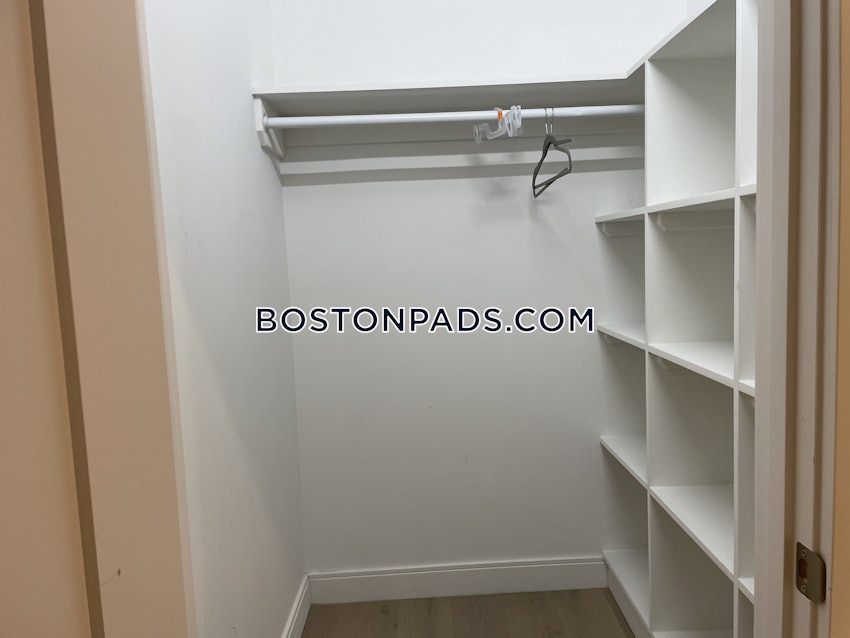 BOSTON - ROSLINDALE - 2 Beds, 2 Baths - Image 22